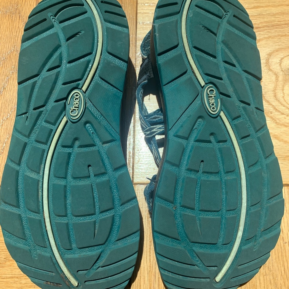 Women’s Chacos - Picture 4 of 5